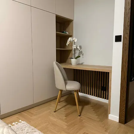 아파트 Blue Na Okrzei 바르샤바